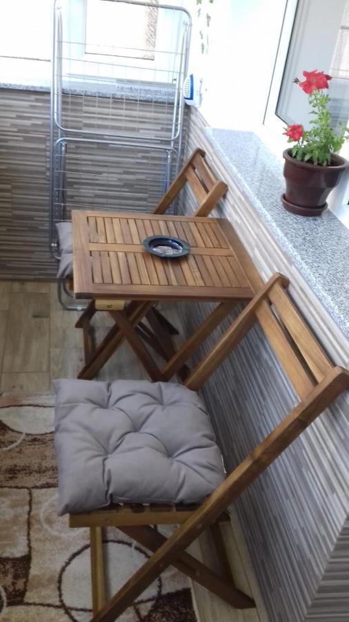Apartament Ultra Central Marly Gura Humorului Esterno foto