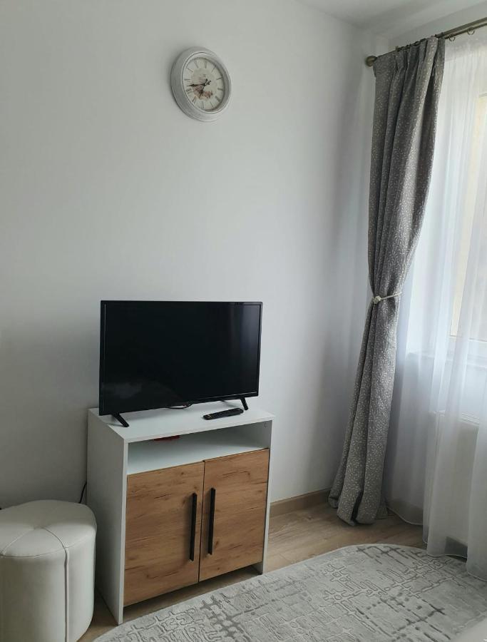 Apartament Ultra Central Marly Gura Humorului Esterno foto